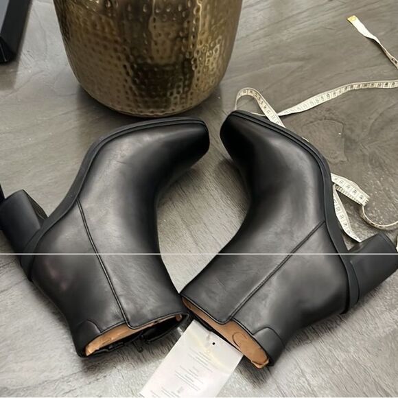 NEW Naturalizer Avery Waterproof Sqaure Toe Boots Side Zipper Chunky Heel Sz8 - Picture 4 of 9